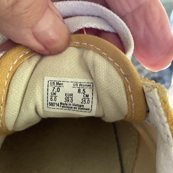 Women’s Vans Sneakers - Picture 4 of 6